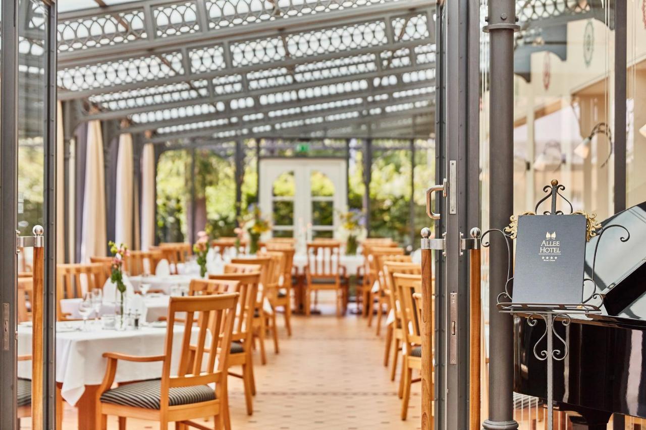 Allee Hotel Нойщат ан дер Айш Екстериор снимка