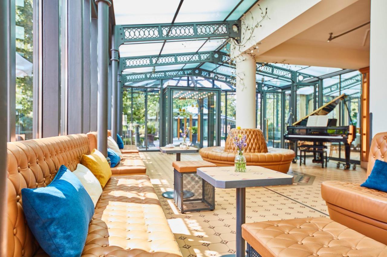 Allee Hotel Нойщат ан дер Айш Екстериор снимка