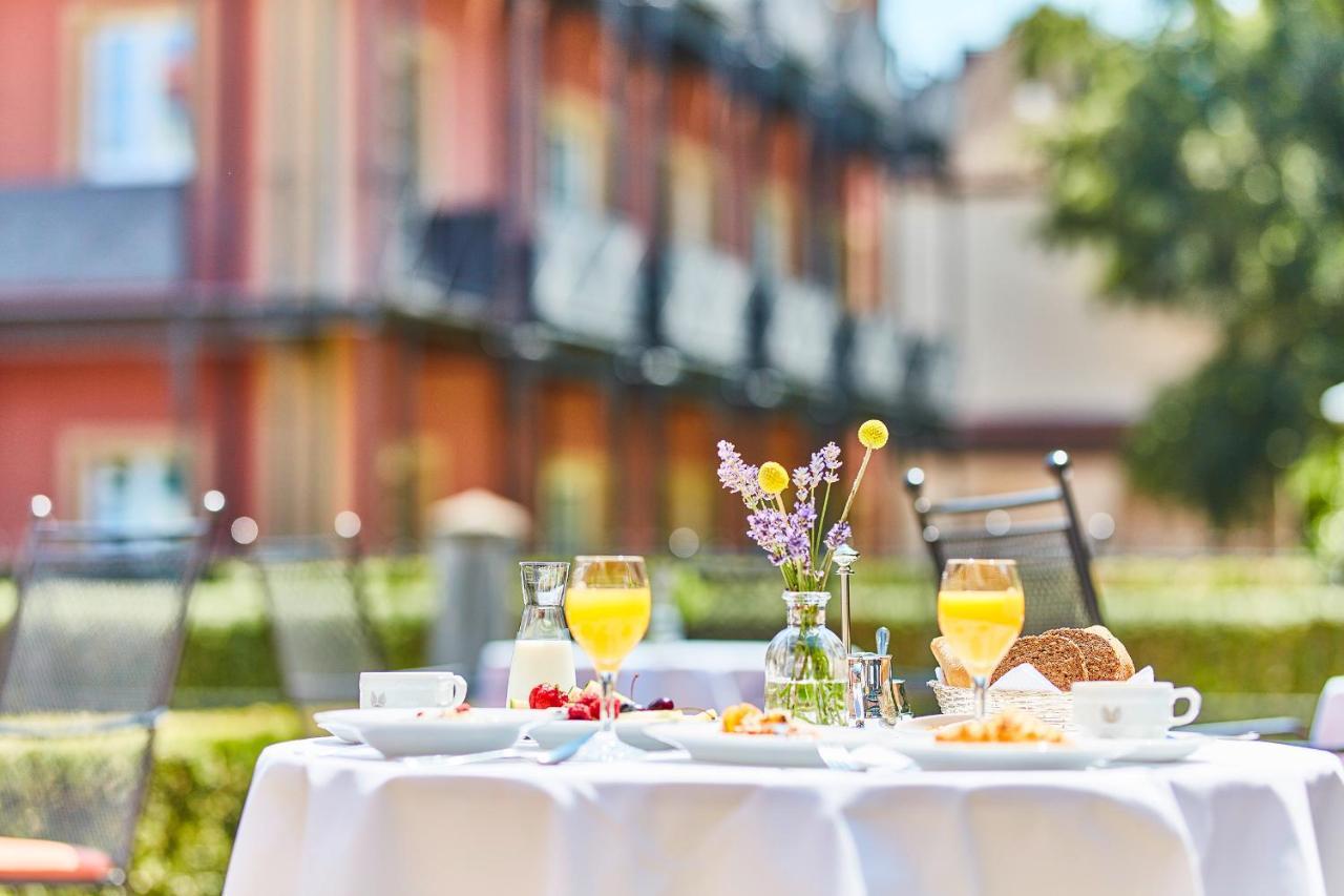 Allee Hotel Нойщат ан дер Айш Екстериор снимка